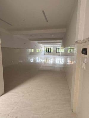 Nhà 2 tầng 600m2 thông suốt mặt tiền Nguyễn Lương Bằng
