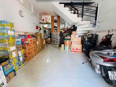 Nhà 2 tầng tên lửa nối dài, hẻm xe hơi tới cửa, 4x10, 2pn, nhỉnh 3 tỷ
