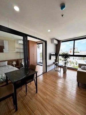 Cho thuê căn hộ trung tâm Quận 7 ban công riêng thuận tiện sang Q1,Q4