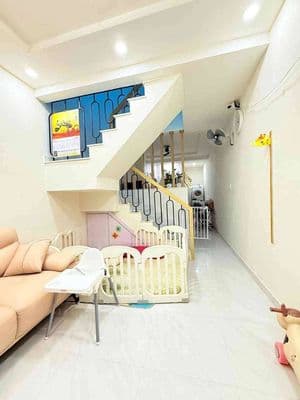 Bán nhà 2 tầng BTCT Phú Thuận, Quận 7, 43m2, 4.65 tỷ