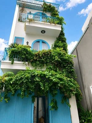 Nhà nguyên căn 4pn full nội thất - trung tâm gần sân bay - sân đỗ ô tô