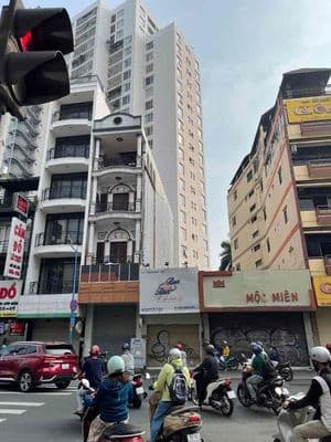 Mặ tiền Hai Bà Trưng ngay Cv Lê Văn Tám 4 x 20m 4 lầu 55tr/tháng