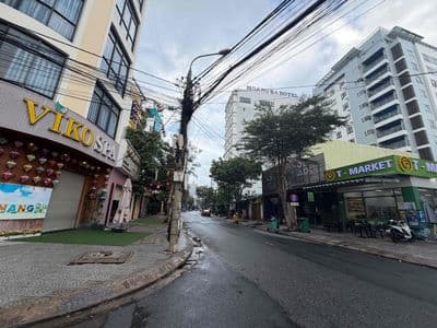 Mặt tiền dương đình nghệ . ngang 10 m