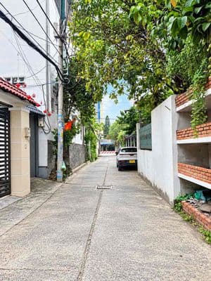 Bán nhà nhà bè hơn 5 tỷ | 52m² | ngang 5m nở hậu | hẻm xe hơi 8m | shr