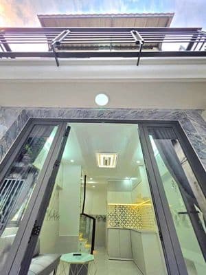 Bán Nhà sổ hồng riêng giá rẻ