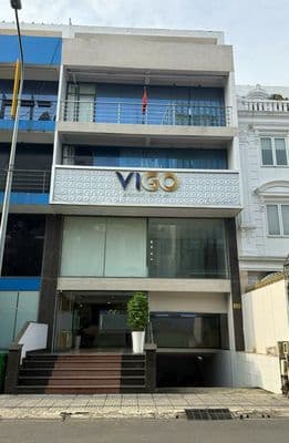 Cho thuê tòa nhà mt phan đăng lưu_8x17m_hầm trệt 3 lầu, đầy đủ cn.