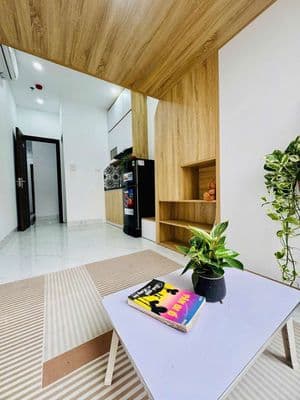 Đập hộp studio cách bách khoa 300m, full nội thất, có mát giặt