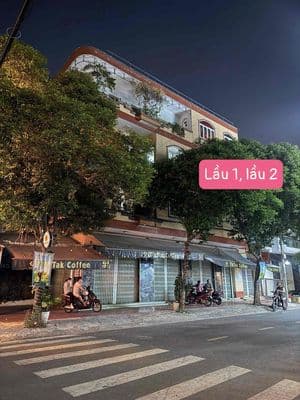 Nhà góc cho thuê (Lầu 1; Lầu 2)