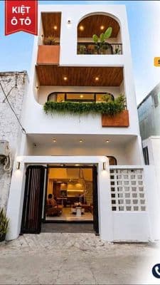 Giá sập hầm bán gấp! nhà 3 mê full nội thất gần biển . kiệt 4m tđ tri