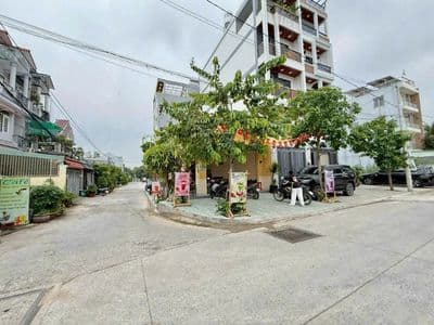 Nhà mặt tiền: TL39 ngay trung tâm ủy ban An Phú Đông