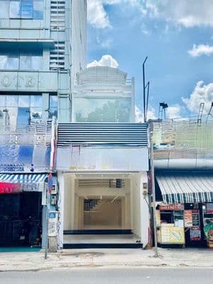 𝐌Ặ𝐓 𝐓𝐈Ề𝐍 𝐓𝐇À𝐍𝐇 𝐓𝐇Á𝐈 𝐐𝐔Ậ𝐍 𝟏𝟎 𝐋Ề 𝐑Ộ𝐍𝐆 cho thuê nhà mặt tiền đường