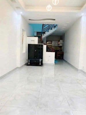 cho thuê nhà Đỗ Tấn Phong 4PN, 2WC giá 15tr