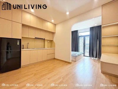 Căn hộ banconl - view thoáng- tách bếp - full nội thất - thang máy