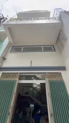 Phan Đình Phùng, có hẻm sau,3Tầng,nở nhẹ,gần chợ,giáp Q1,3,hẻm dân trí