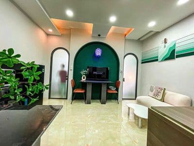 Căn Hộ 2PN 1Wc 1 Phòng Bếp Riêng Full tiện nghi , Máy Giặt Riêng, Lầu