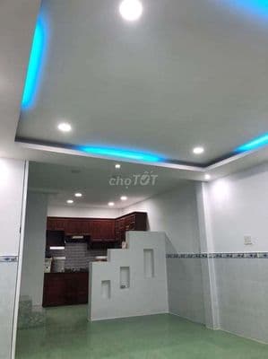 Nhà mới đẹp 5 10 1trệt 1lầu 2pn 2wc ngay nhà thờ lạc quang giá rẻ