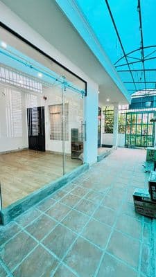 Chính chủ bán căn nhà đầu hẻm khu dân cư sầm uất