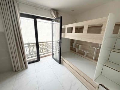2pn cửa sổ/ balcony_thang máy _mới 100%_ngã 4 hàng xanh