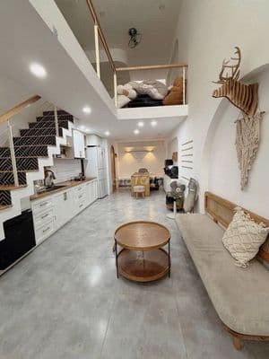 Bán nhà Nguyễn Văn Công 5 tầng 200m2 3PN gần sân bay