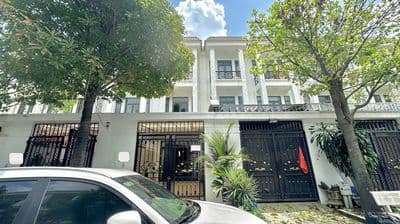 Nhà Hoàn Công KDC Hoàng Nam 3, gần Hội Trường Đông Hòa, Trường Học