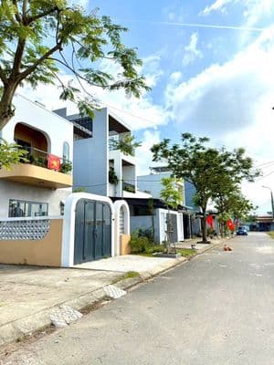 Ban ban 5 rẻ đẹp nhất thị trường bá tùng hoà quý - lh e nhận giá tốt ạ