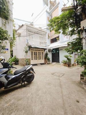 Huỳnh văn bánh, hxh thông, sân trước nhà thênh thang, hoàn công đủ