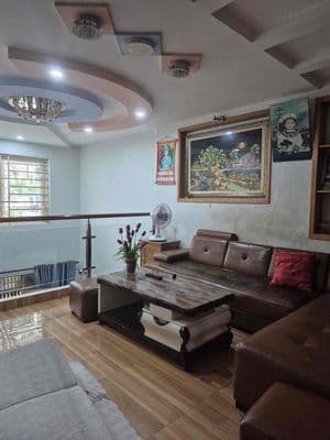 Cho thuê nhà 10tr/ 4pn , 3wc , bà điểm