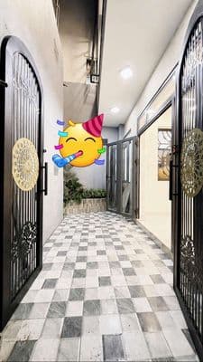 Bán nhà đẹp mới xây 2 tầng 4,9 tỷ quận 4