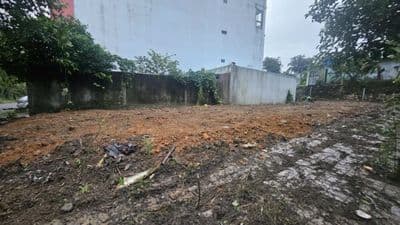 Lô góc 2mt 193,6m2 đường 5,5m sát hoàng văn thái giá 5,4 tỷ