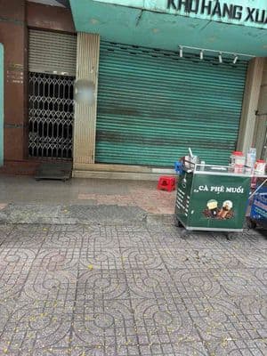 Cho thuê mặt bằng mặt tiền chợ phạm văn hai tân bình ngang 5,5mx10m