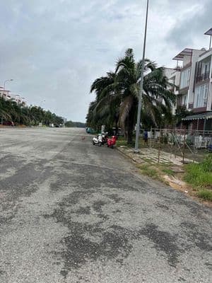 Nhà cho thuê 9tr NGUYÊN CĂN MẶT TIỀN DG40met phù hợp Kinh Doanh/ V.p