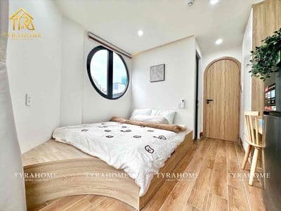 Căn hộ ban công kính full nội thất mới 100% cầm bá thước, phú nhuận