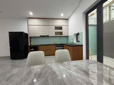 Bán nhà gói 8 đường thông. Full nội thất