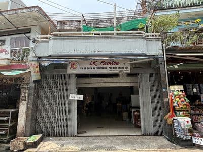 Bán nhà phố 2 tầng tại chợ Lạc Quang - Trường Chinh - Q12