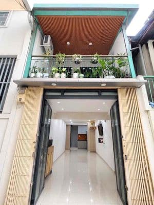 Bán nhà xây mới Trung Tâm Q3