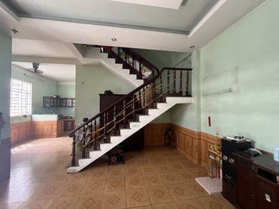Cho thuê nhà trệt lầu gần ngã 3 ông xã dĩ an 4 phòng ngủ