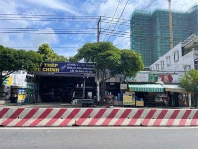 Chính chủ bán đất 250m2 Mặt tiền Đt 743 gần Vincom 550 Dĩ An