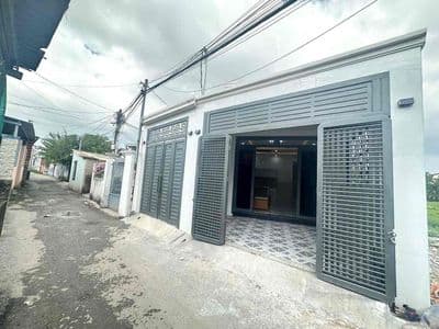 Bán nhà c4 mới 100% , hẻm thông xe 7 chỗ