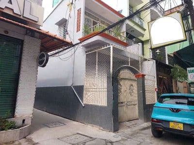 nhà căn góc hxh 4,2x12 tr L 1 lầu 3pn Lạc Long Quân p10 tân bình