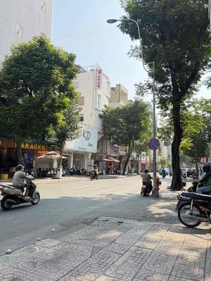 Mặt tiền kinh doanh lê văn sỹ - ngang lớn 6m - diện tích 132m