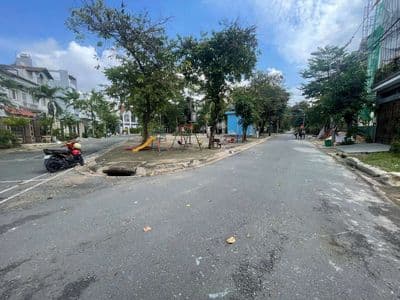 Lô đất đẹp 5m x 24m. view Công Viên KDC Tân Tiến Bờ Kè Tham Lương