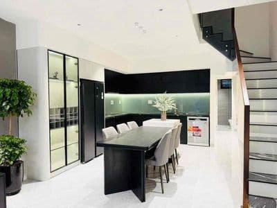 196 cho thuê nhà mới 100% 3 tầng đường nguyễn hiến lê