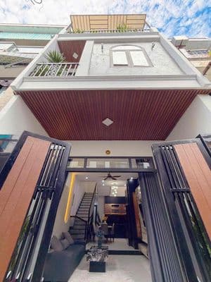 Nhà 3,5 tầng kiệt 3m trần cao vân cách đường 40m