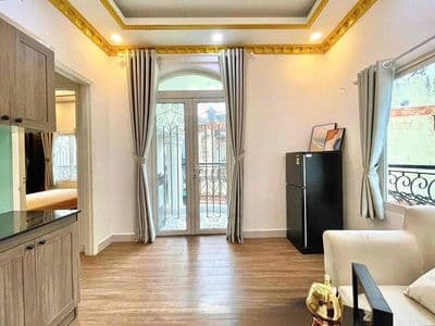 Căn hộ 1 phòng ngủ ban công rộng ngay hai bà trưng trống sẵn