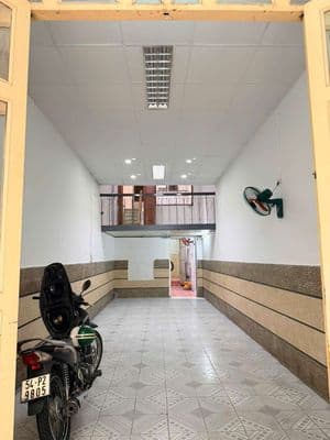 Cho thuê nhà hẻm.xe hơi BÀNH VĂN TRÂN. 3,5x19 3pn, 2 máy lạnh