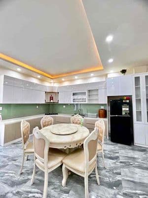 Nhà thuê khu tên lửa đường nội bộ 4x20m 4.5 tấm đầy đủ nội thất giá 20