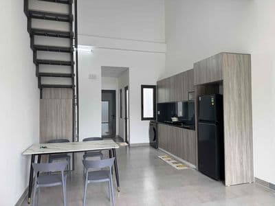 Cho thuê nhà nguyên căn 2 phòng ngủ đầy đủ nội thất ngay đại học luật