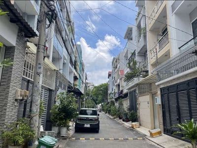 Hẻm xe hơi - cho thuê đến 11,5tr/tháng - chủ thiện chí bán