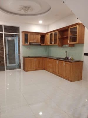 nhà Tỉnh lộ 10 4x16m,2L,3PN giá 8tr/tháng