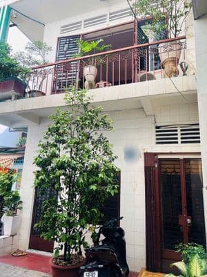 Góc,Lê Hồng Phong,Ngang 7,2m,gần khu ẩm thực ,hẻm an ninh